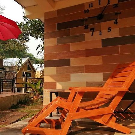 Lungphut Homestay Chiang Mai Exterior photo